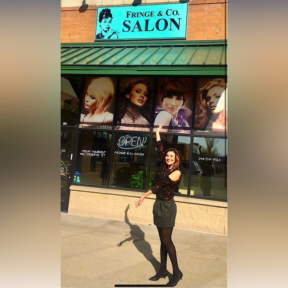 Meet your Posher, Lauren - Picture 1 of 1